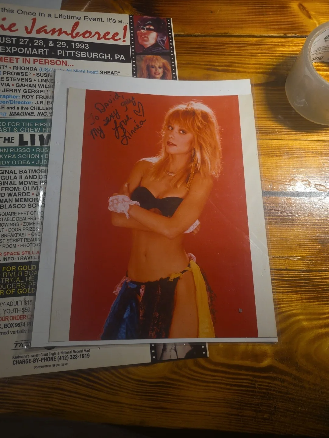 Linnea Quigley — The Return of the Living Dead Linnea Quigley Signed Autograph 8x10 Photo Zobie