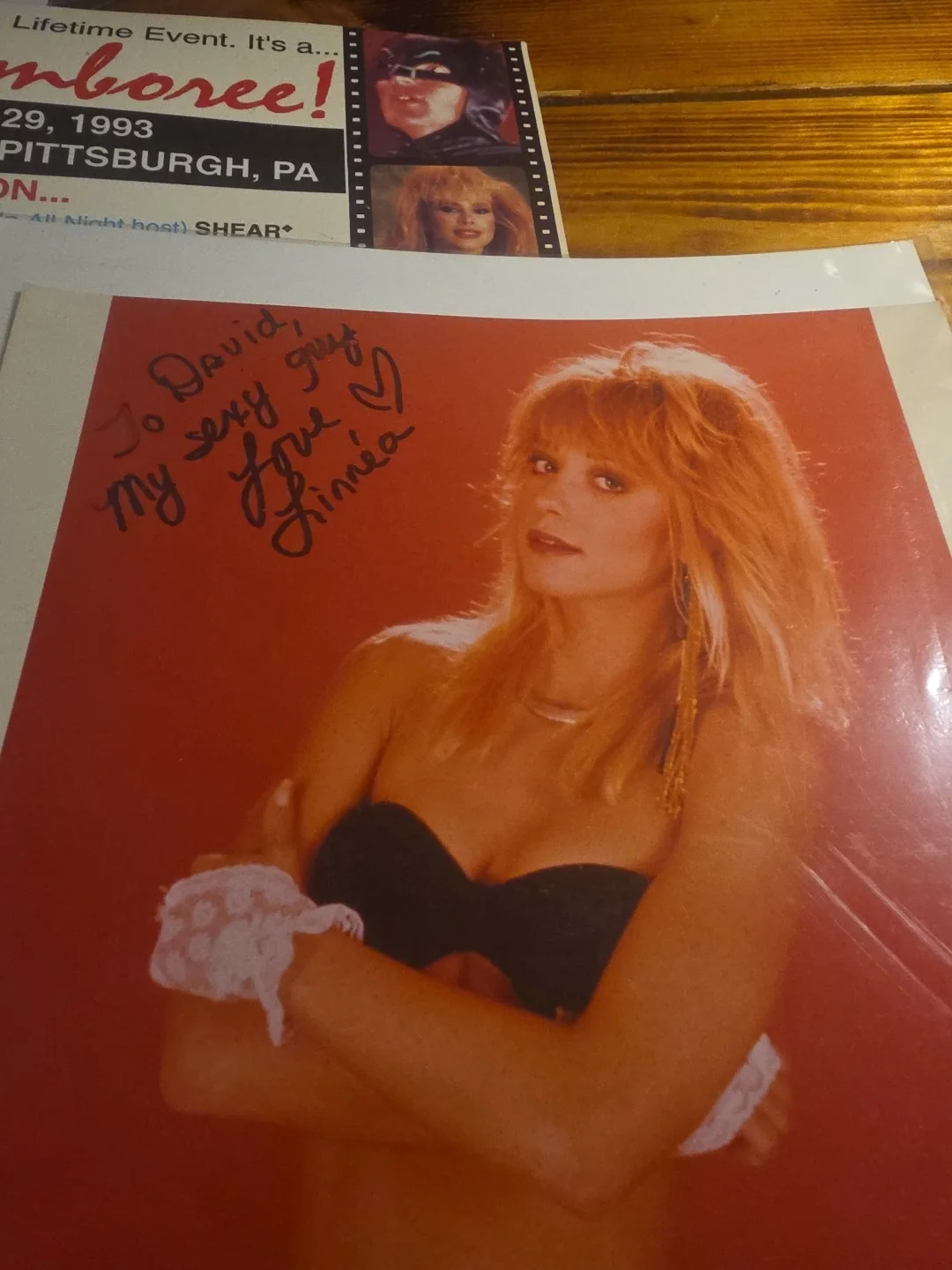Linnea Quigley — The Return of the Living Dead Linnea Quigley Signed Autograph 8x10 Photo Zobie, изображение 2