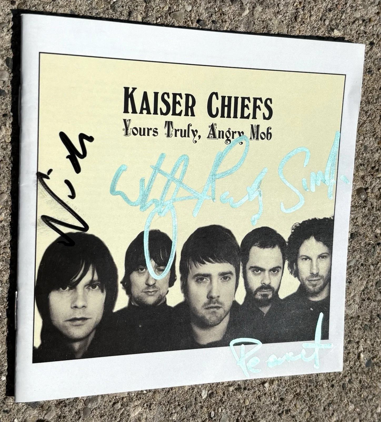 KAISER CHIEFS Band SIGNED CD JSA COA Yours Truly Angry Mob, image 3