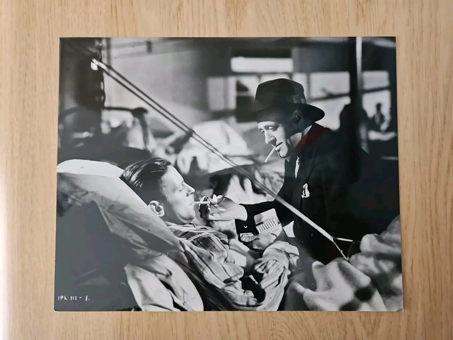 Green For Danger 1946 Alastair Sim smoking cigarette Film Noir Original Photo, изображение 2