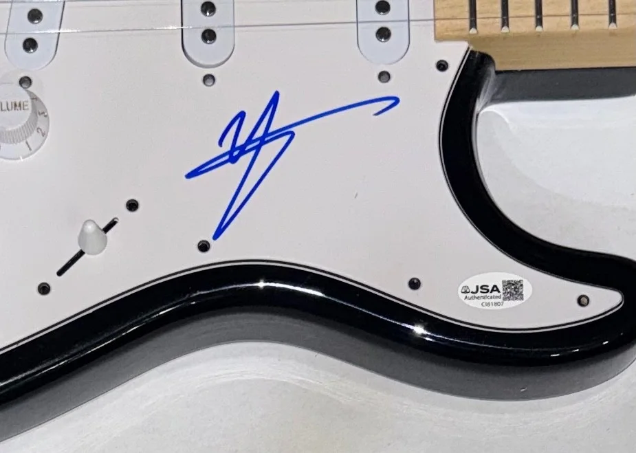 Vince Neil Motley Crue Signed Autograph Electric Guitar Band Lead Singer JSA COA, изображение 4