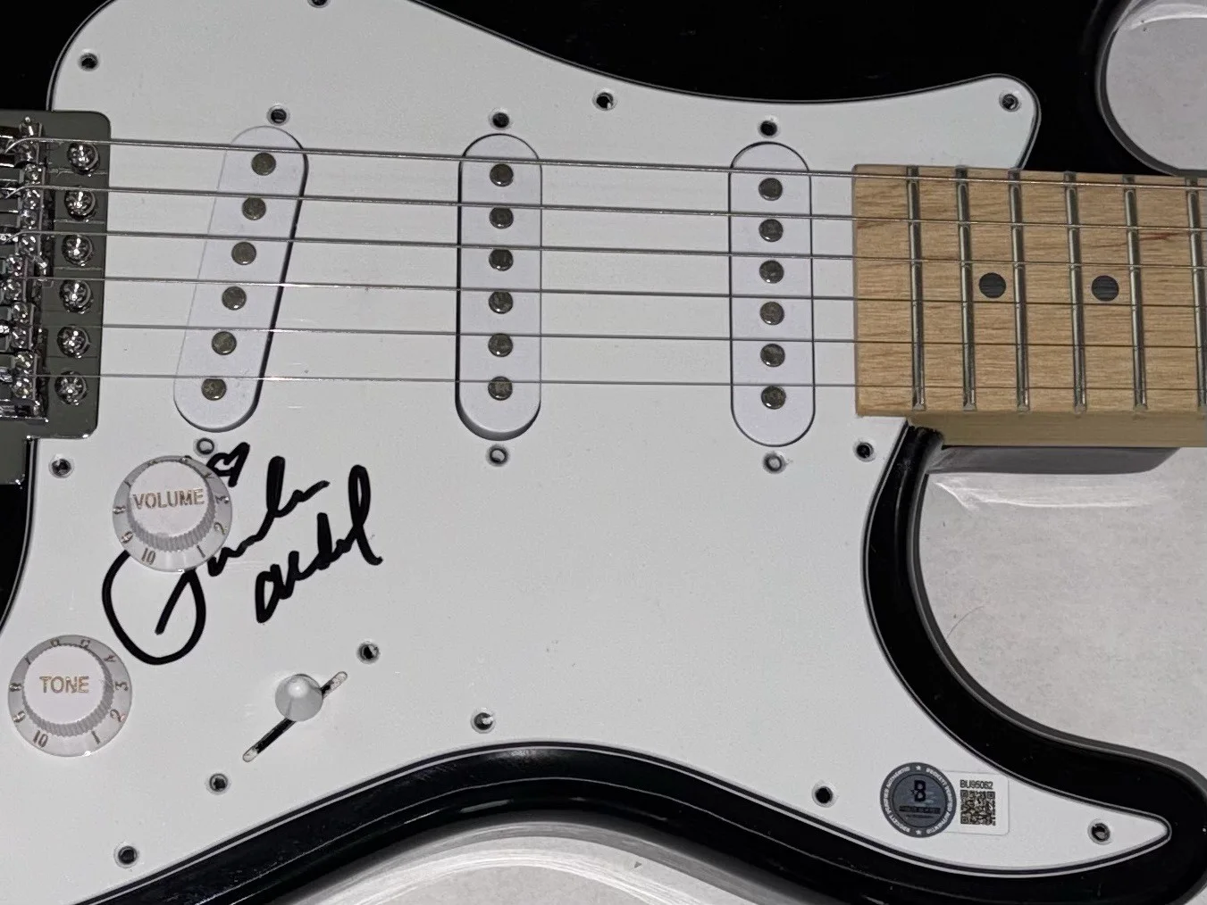 Paula Abdul Signed Autograph Electric Guitar Forever Your Girl Singer BAS COA, image 4