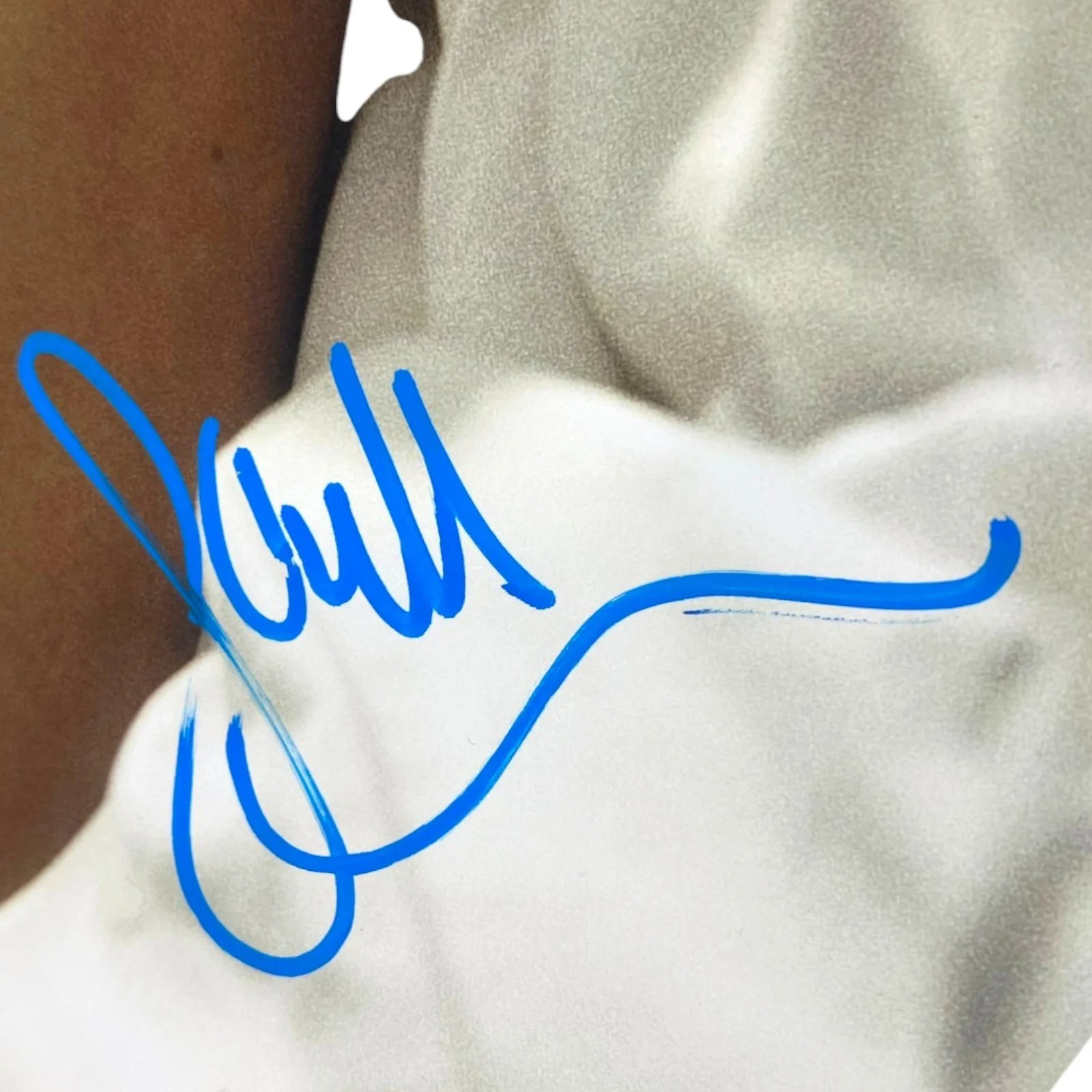 SCARLETT JOHANSSON SIGNED AUTOGRAPHED 12X18 PHOTO BLACK WIDOW JSA LOA, изображение 2