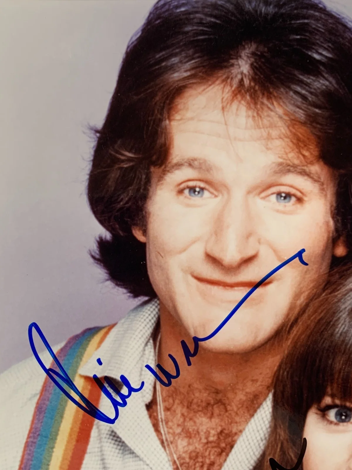 Robin Williams, Pam Dawber — ROBIN WILLIAMS & PAM DAWBER signed MORK & MINDY tv sitcom photo, COA, 8"x10", image 2
