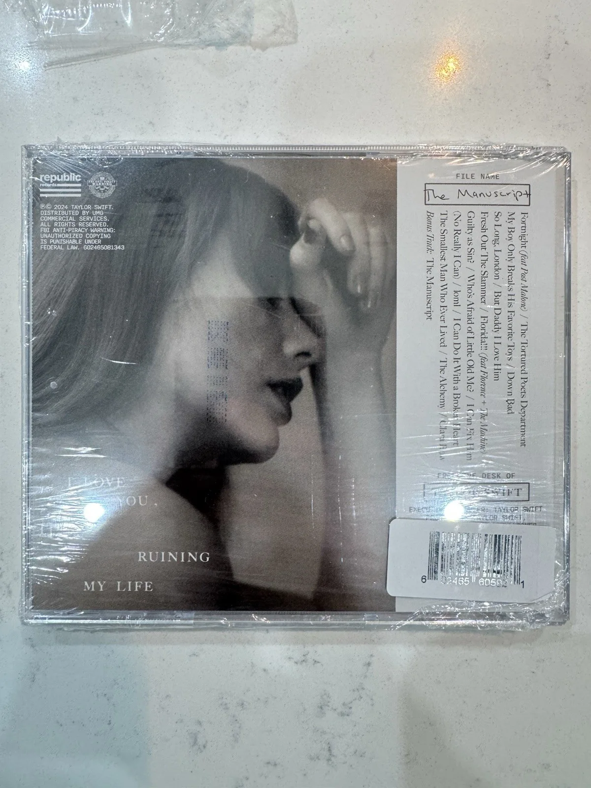 TAYLOR SWIFT | HAND SIGNED | THE TORTURED POETS DEPARTMENT CD | AUTOGRAPHED, изображение 2