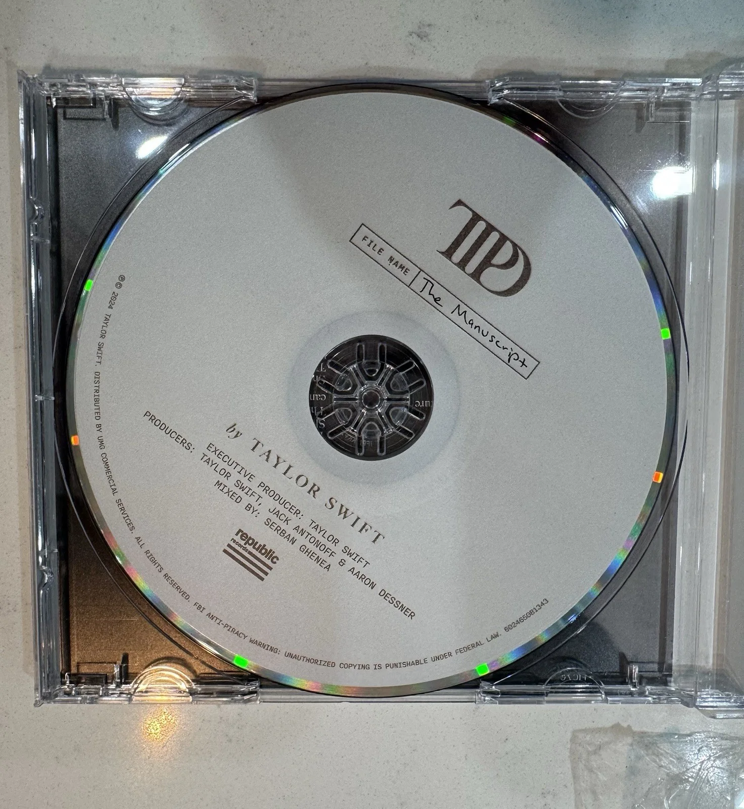 TAYLOR SWIFT | HAND SIGNED | THE TORTURED POETS DEPARTMENT CD | AUTOGRAPHED, изображение 4