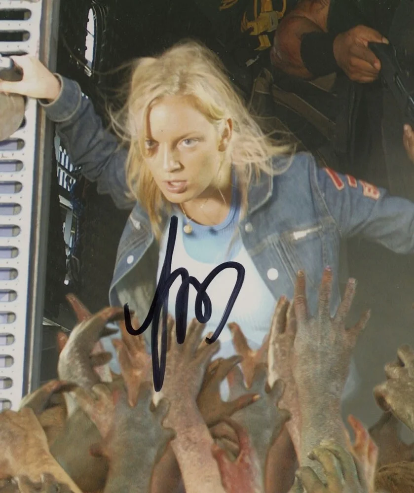 SARAH POLLEY — Sarah Polley signed "DAWN OF THE DEAD" 8x10 Photo AUTOGRAPHED j Proof ACOA COA, изображение 4