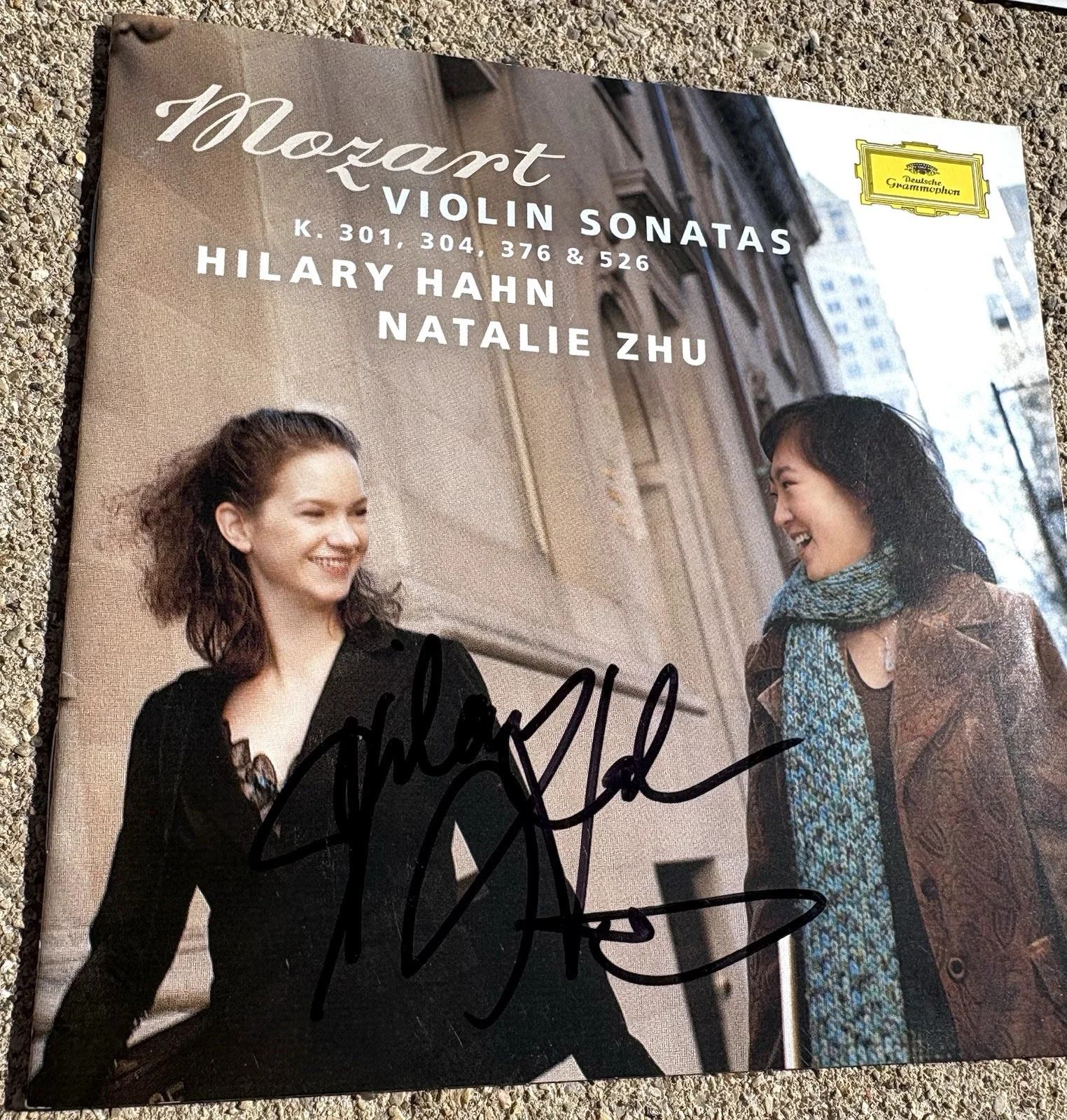 HILARY HAHN SIGNED CD JSA COA Mozart Violin Sonatas, image 2