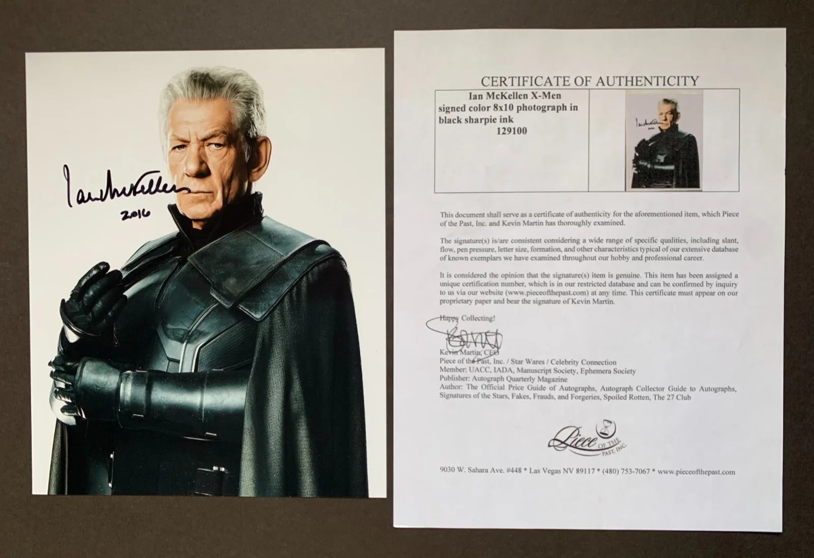 Ian McKellen — IAN MCKELLEN "Magneto" signed X-MEN movie photo with COA, 8"x10", изображение 2