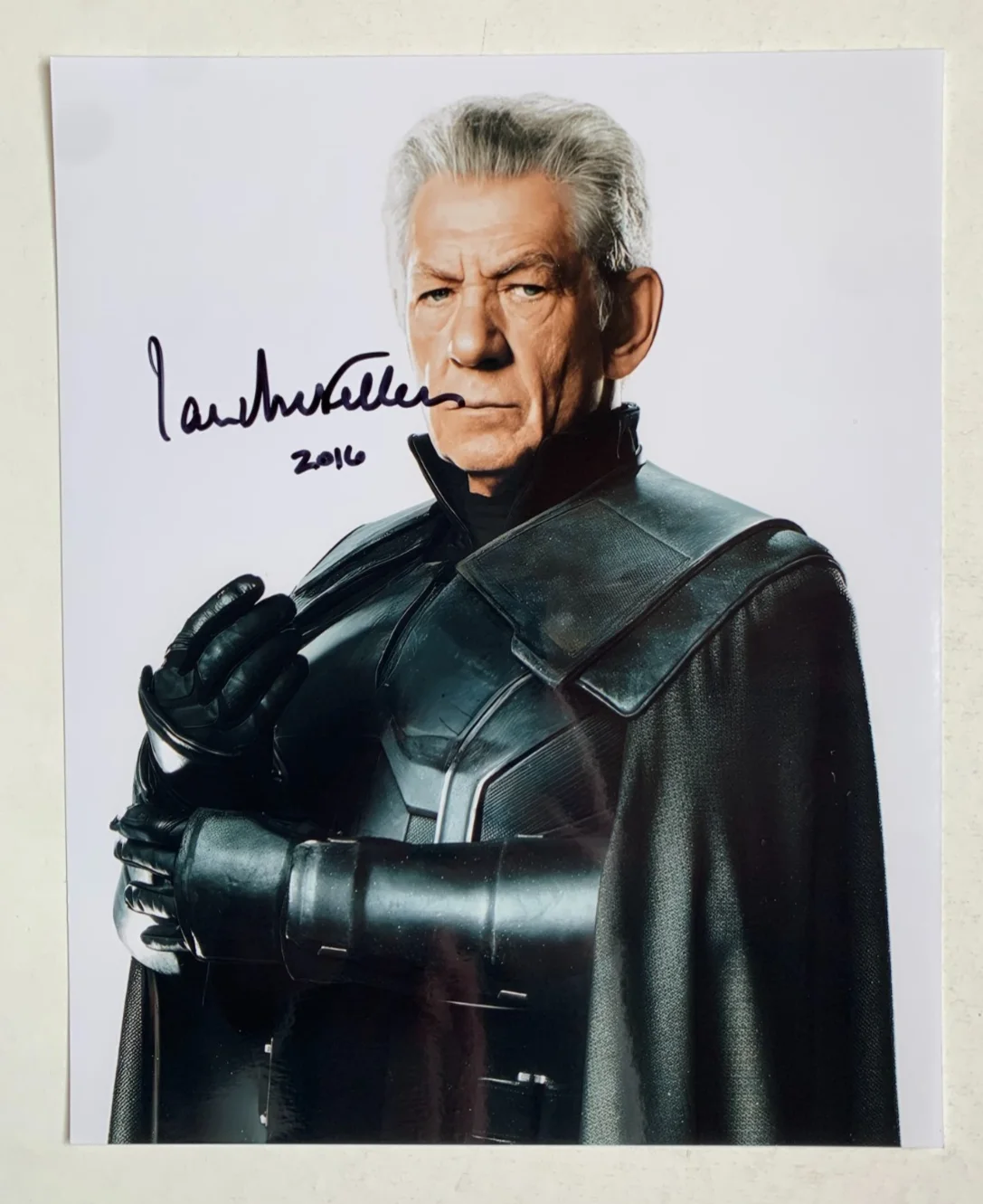 Ian McKellen — IAN MCKELLEN "Magneto" signed X-MEN movie photo with COA, 8"x10", изображение 4