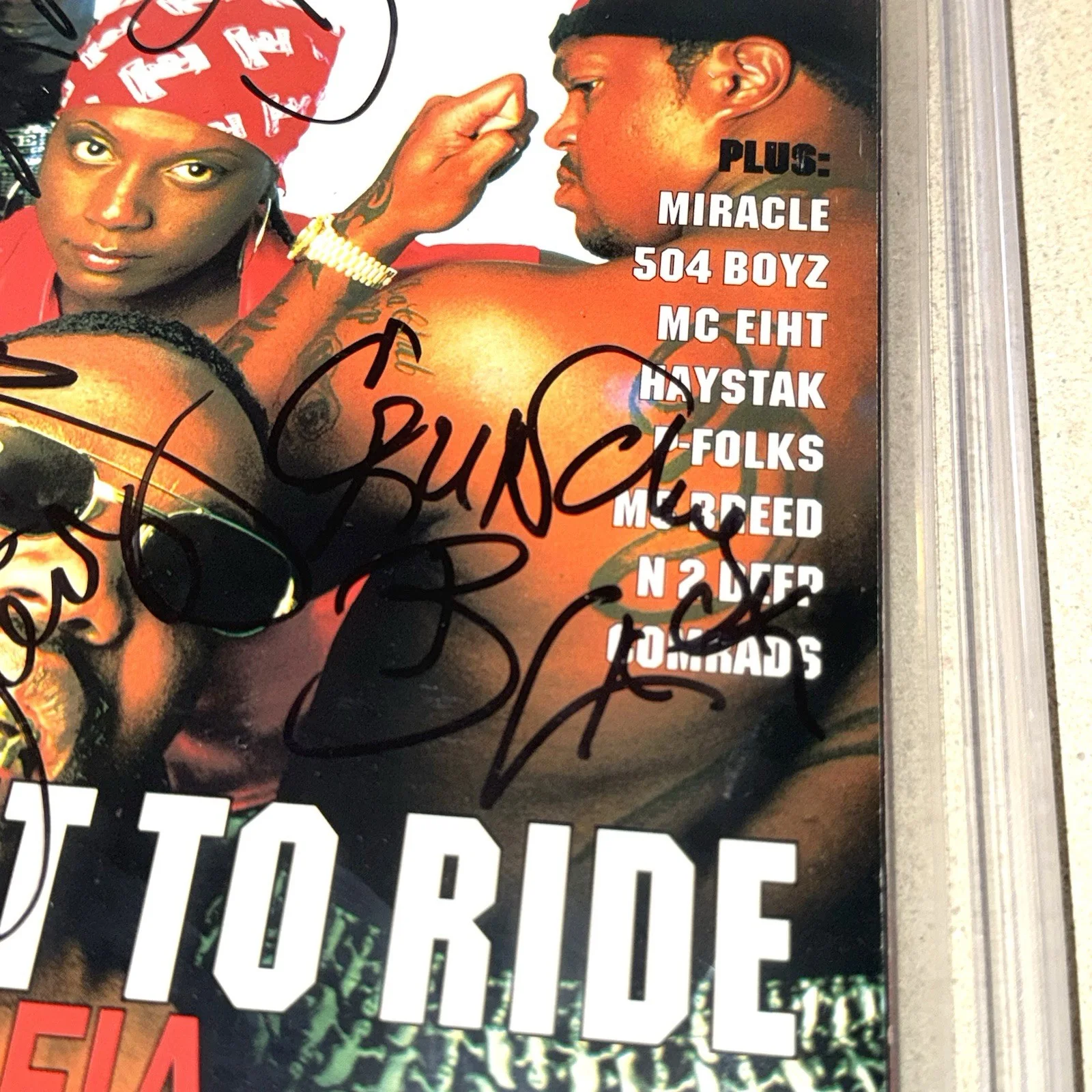 THREE 6 MAFIA 3-6 GROUP signed autographed MURDER DOG MAGAZINE BECKETT SLABBED, image 4