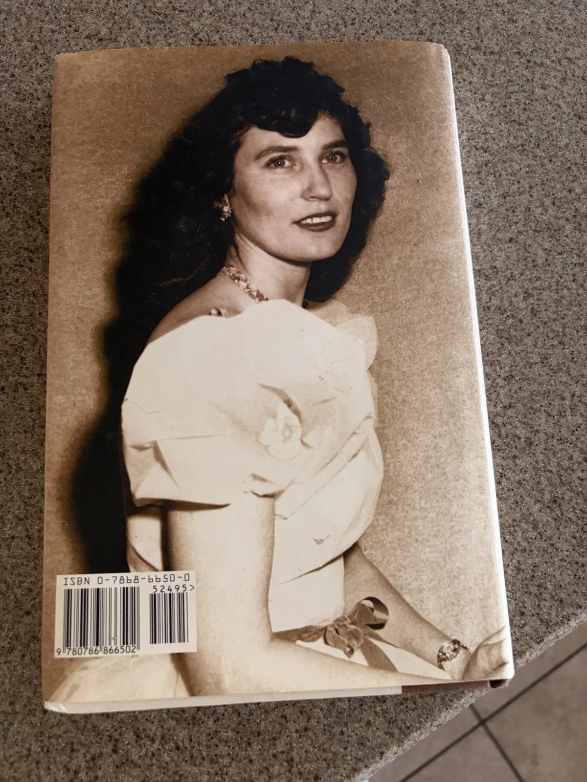 Loretta Lynn Signed Still Woman Enough Book A Country Music Legend Collectible, изображение 5