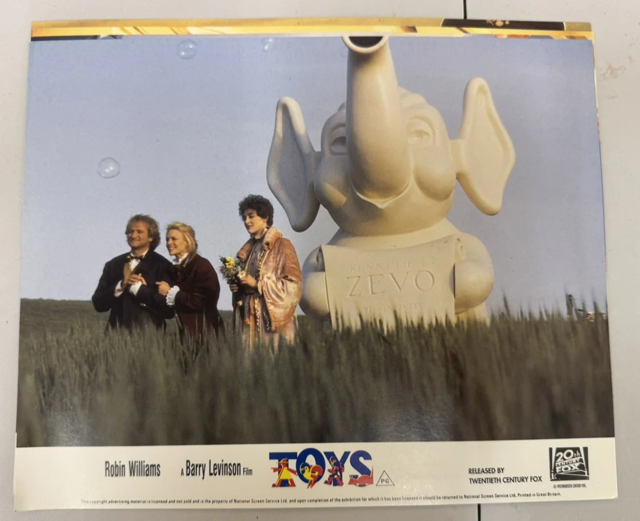 TOYS - ROBIN WILLIAMS 8 x ORIGINAL UK 8X10” LOBBY CARD SET 1993, image 3