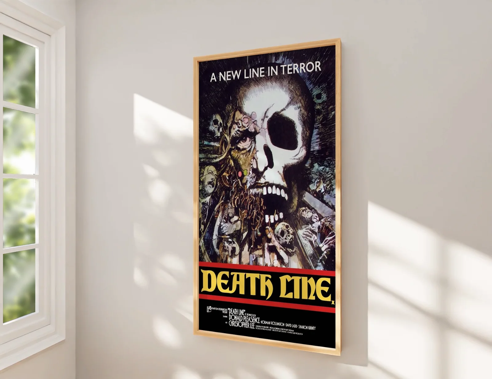 Death Line 1972 Christopher Lee Horror Film Restored 27.2" x 41" US One Sheet, изображение 2