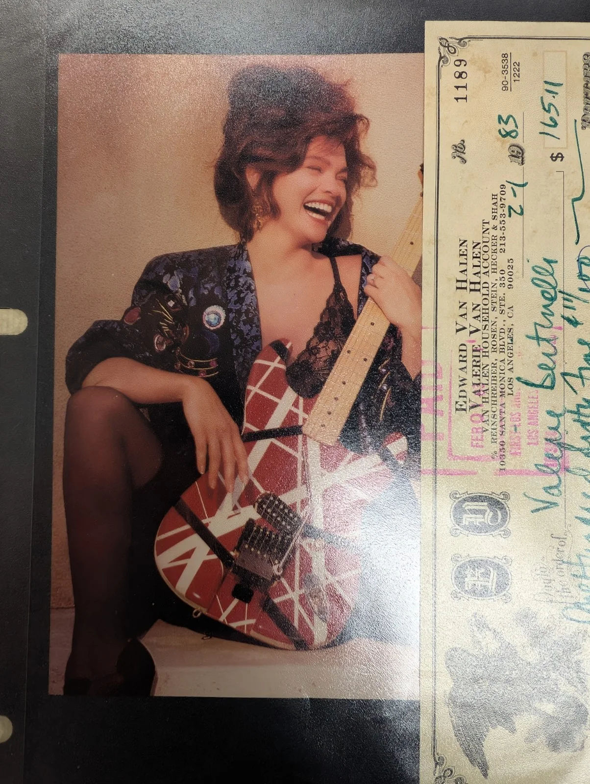 Eddie & Valerie Van Halen Signed Check + Valerie & Wolfgang Guitar Photo, изображение 3