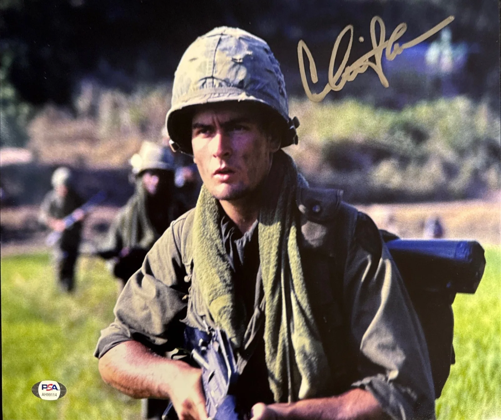 Charlie Sheen — Charlie Sheen Signed 11x14 Photo PSA AH99114, изображение 2