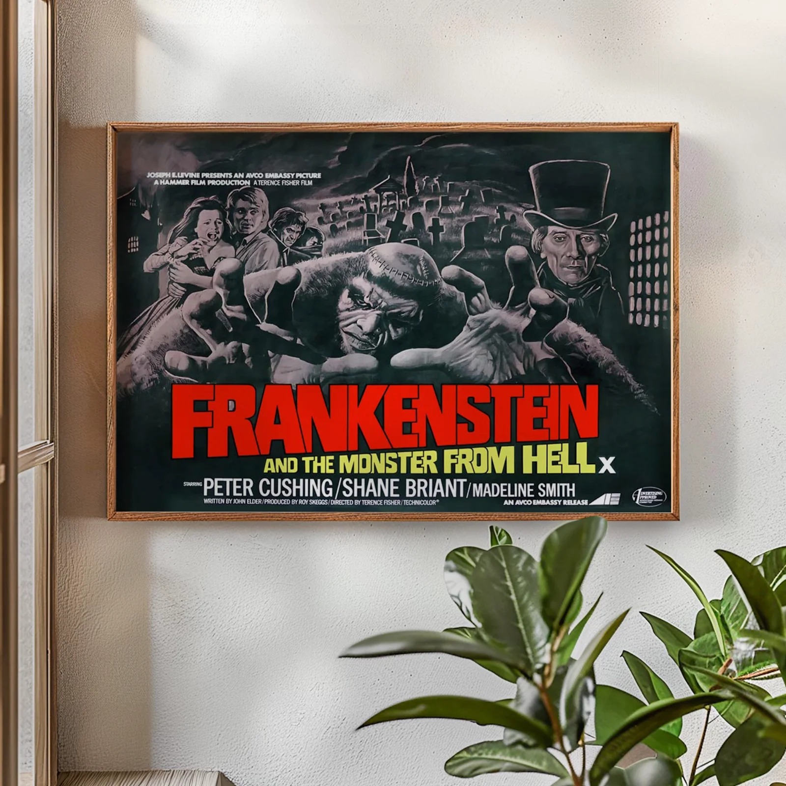 Frankenstein And The Monster From Hell - Restored 30" x 40" UK Quad Poster, изображение 2