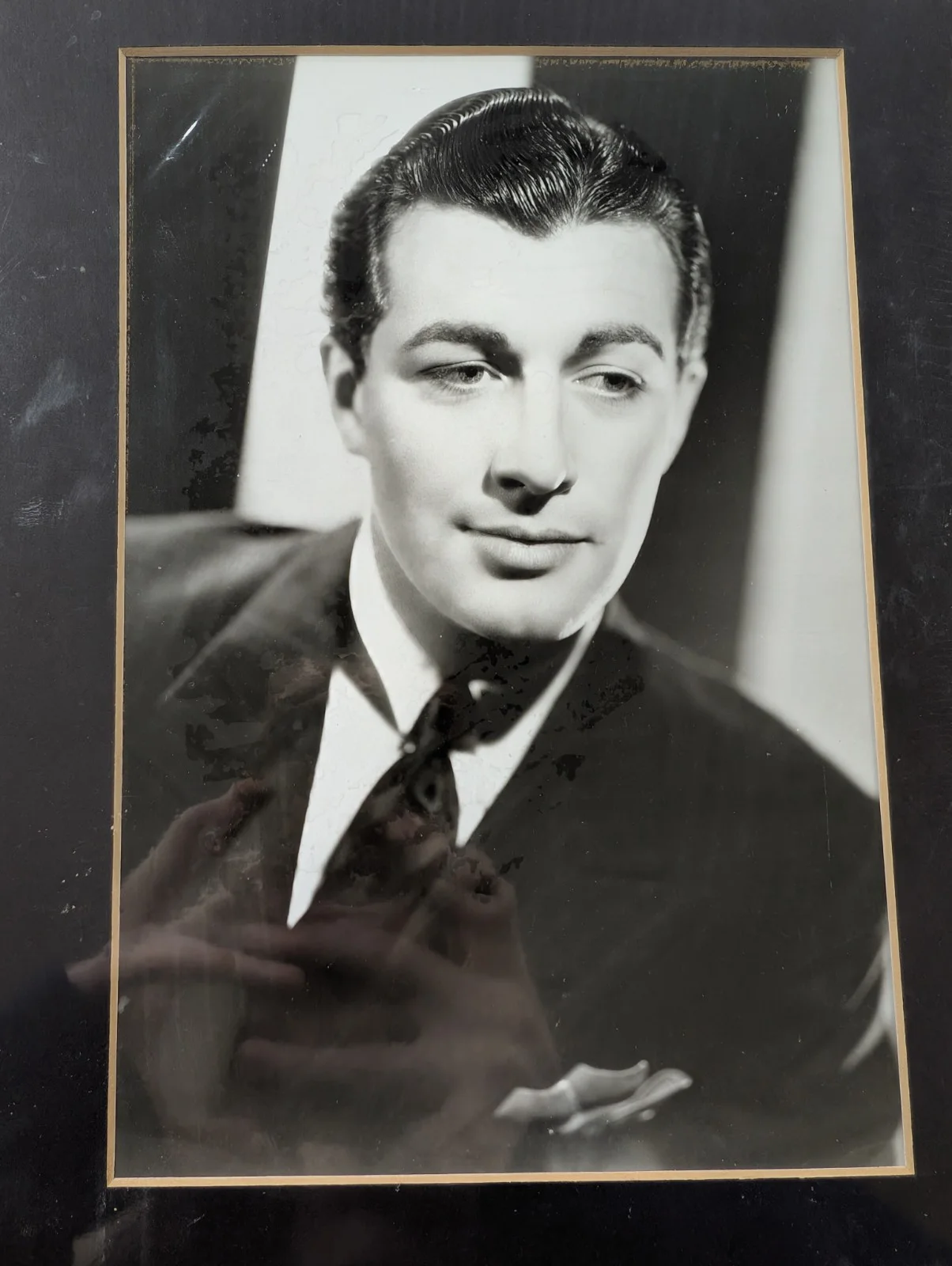 Robert Taylor — Framed ROBERT TAYLOR SIGNED Letter To JOE RYAN, New York union president, image 3