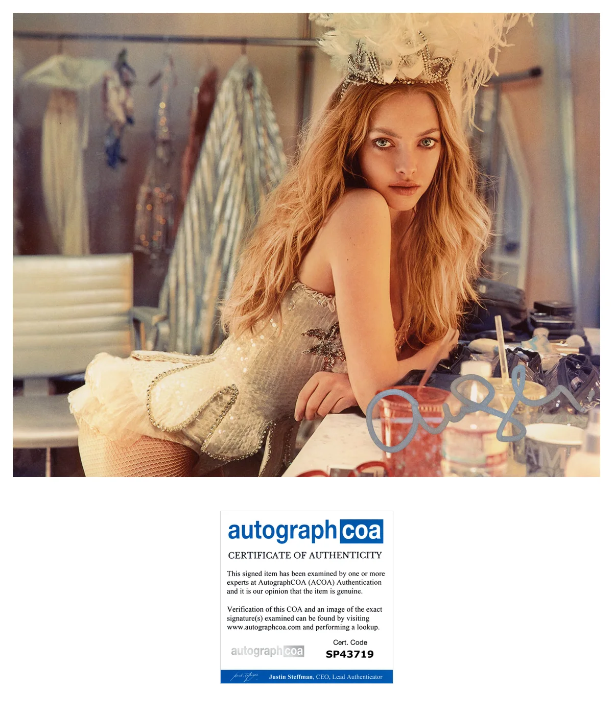 AMANDA SEYFRIED SIGNED THE HOUSEMAID 8x10 PHOTO wEXACT VIDEO PROOF AUTOGRAPH COA, изображение 3