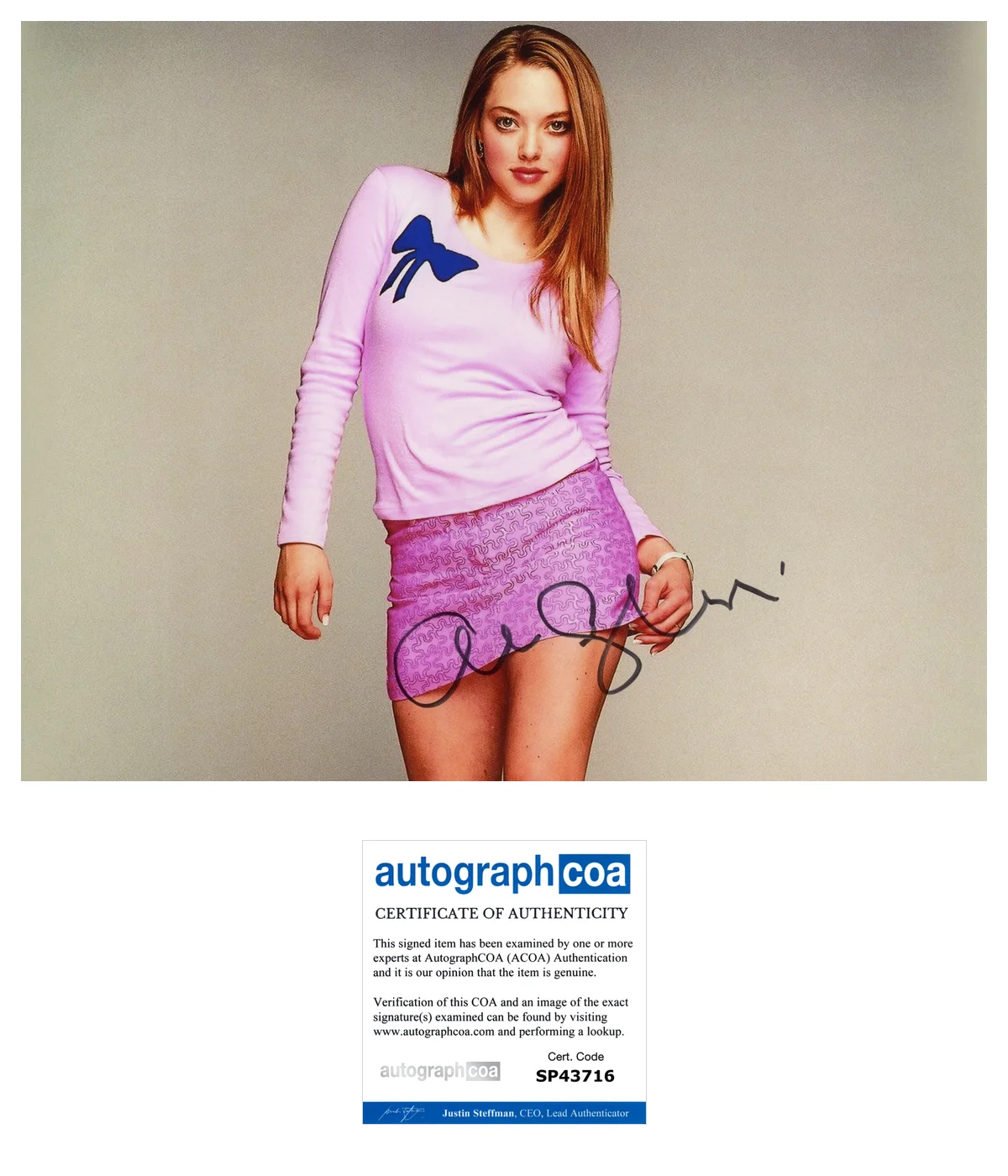 AMANDA SEYFRIED SIGNED MEAN GIRLS 8x10 PHOTO w/EXACT VIDEO PROOF & AUTOGRAPH COA, изображение 3