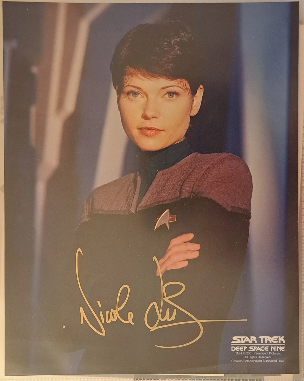 Nicole de Boer — Nicole de Boer Autographed Star Trek: Deep Space Nine Ezri Dax 8x10 Photo