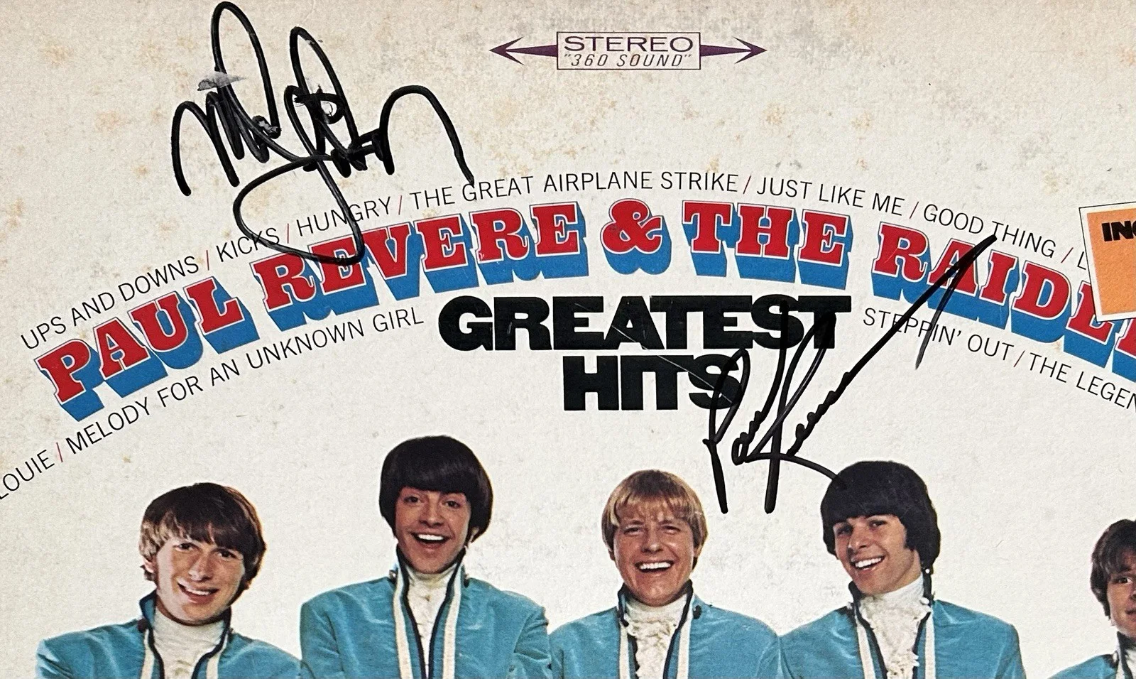 Paul Revere & The Raiders "Greatest Hits" Vinyl - Signed - Paul + 1 - Photo Book, изображение 3