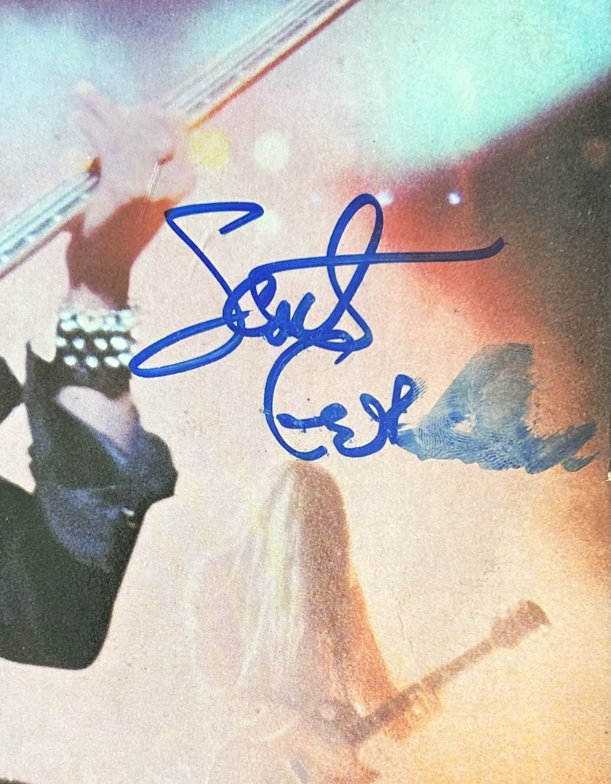 Thin Lizzy "Live And Dangerous" Vinyl - Autographed - Huey Lewis & Scott Gorham, изображение 4