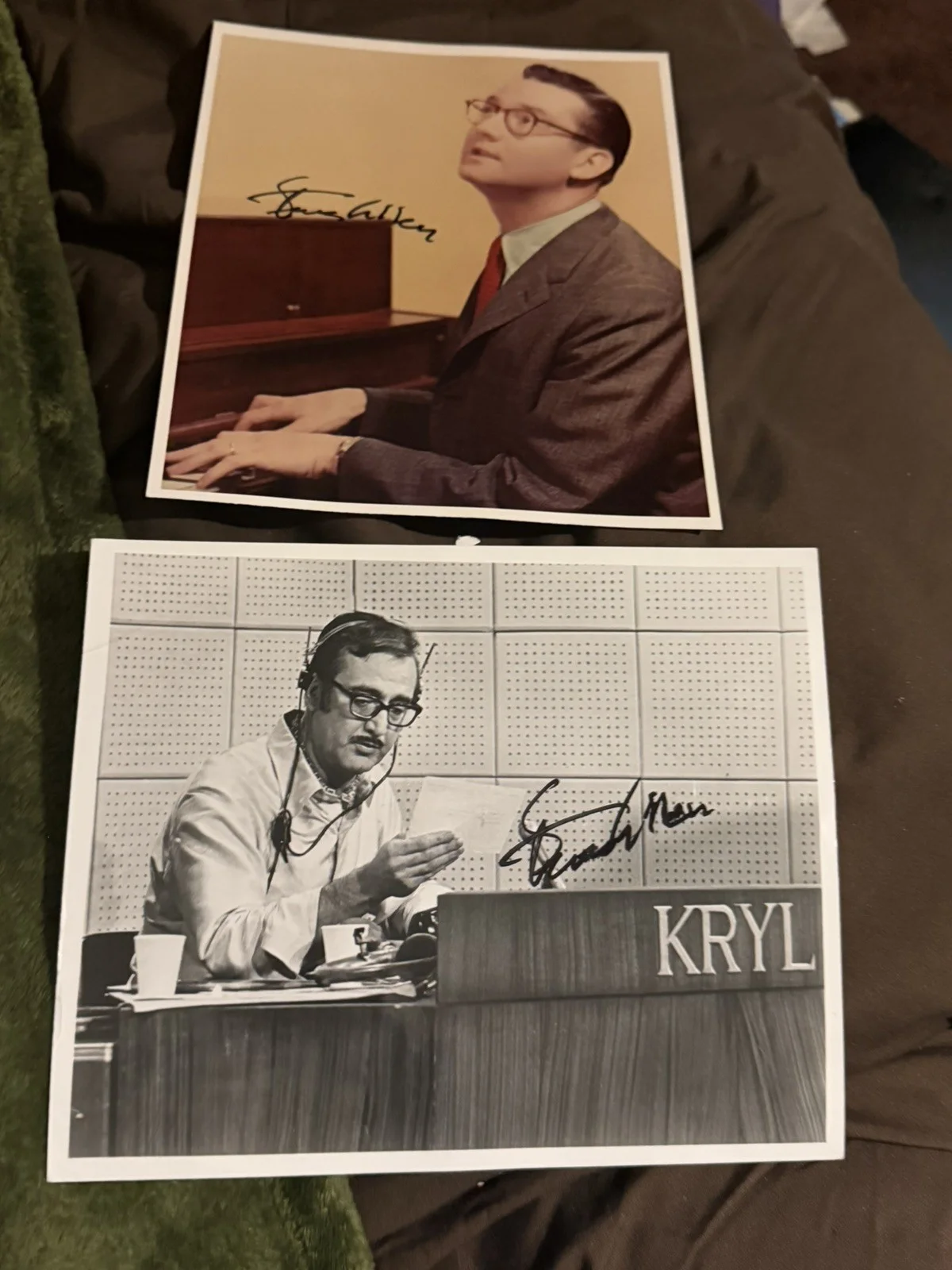 Steve Allen — STEVE ALLEN - AUTOGRAPHED SIGNED PHOTOGRAPH pic one photo only