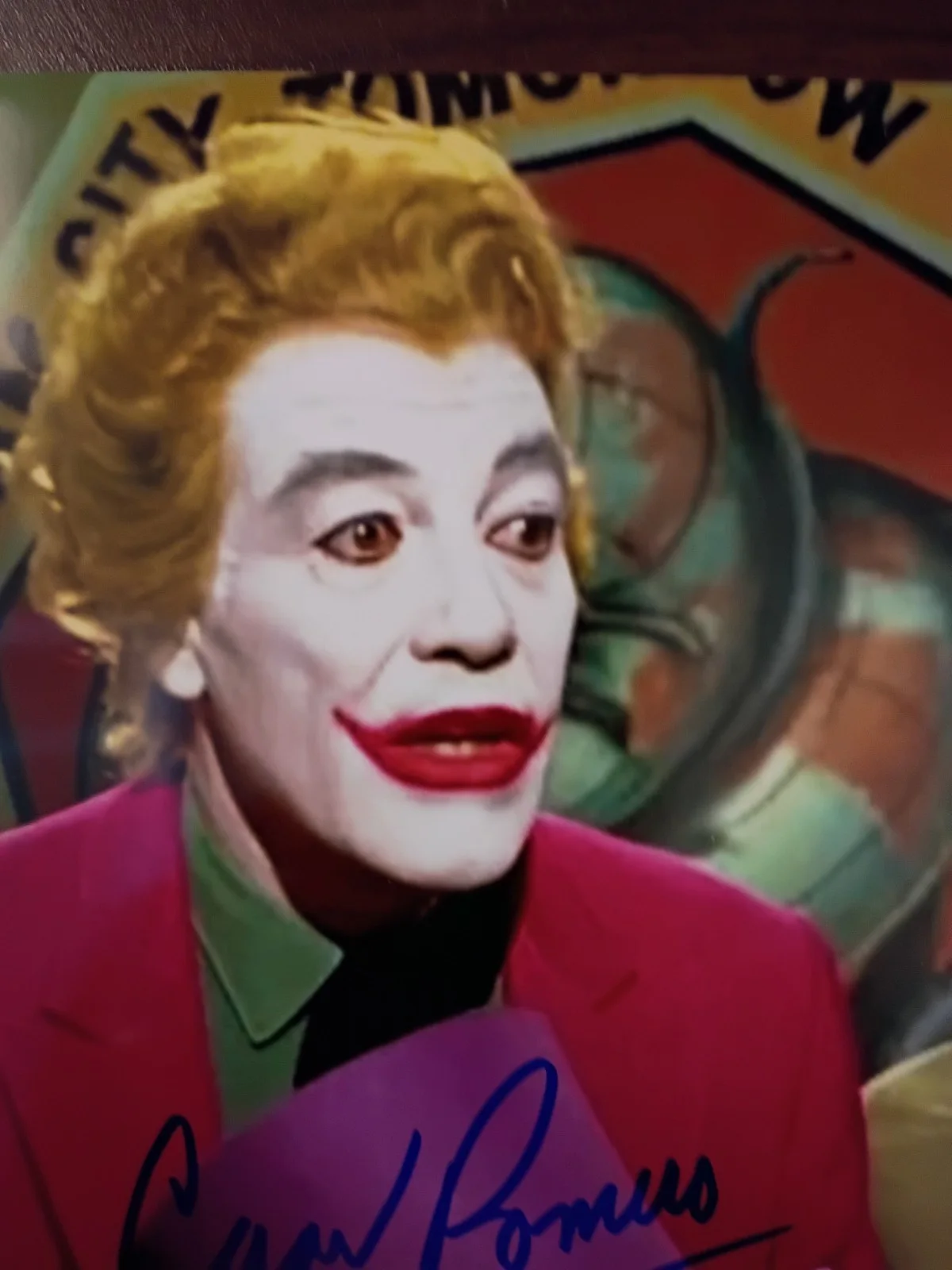Cesar Romero — Cesar Romero Batman Signed 8x10 COA W/Matching Numbered Sticker, image 2