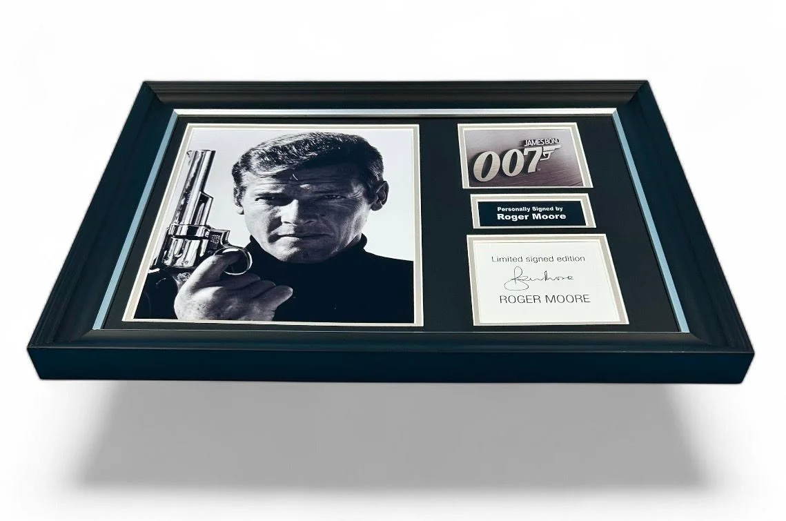 Roger Moore Signed Photo Framed & COA James Bond Movie Poster Autograph Auto, image 4