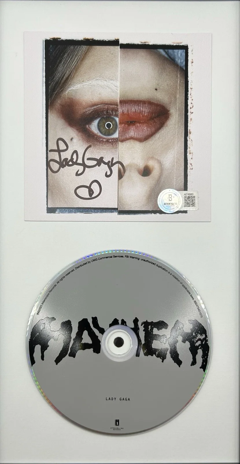 LADY GAGA SIGNED FRAMED “MAYHEM” MILLER RARE CD ALBUM AUTOGRAPH - BECKETT COA, image 3