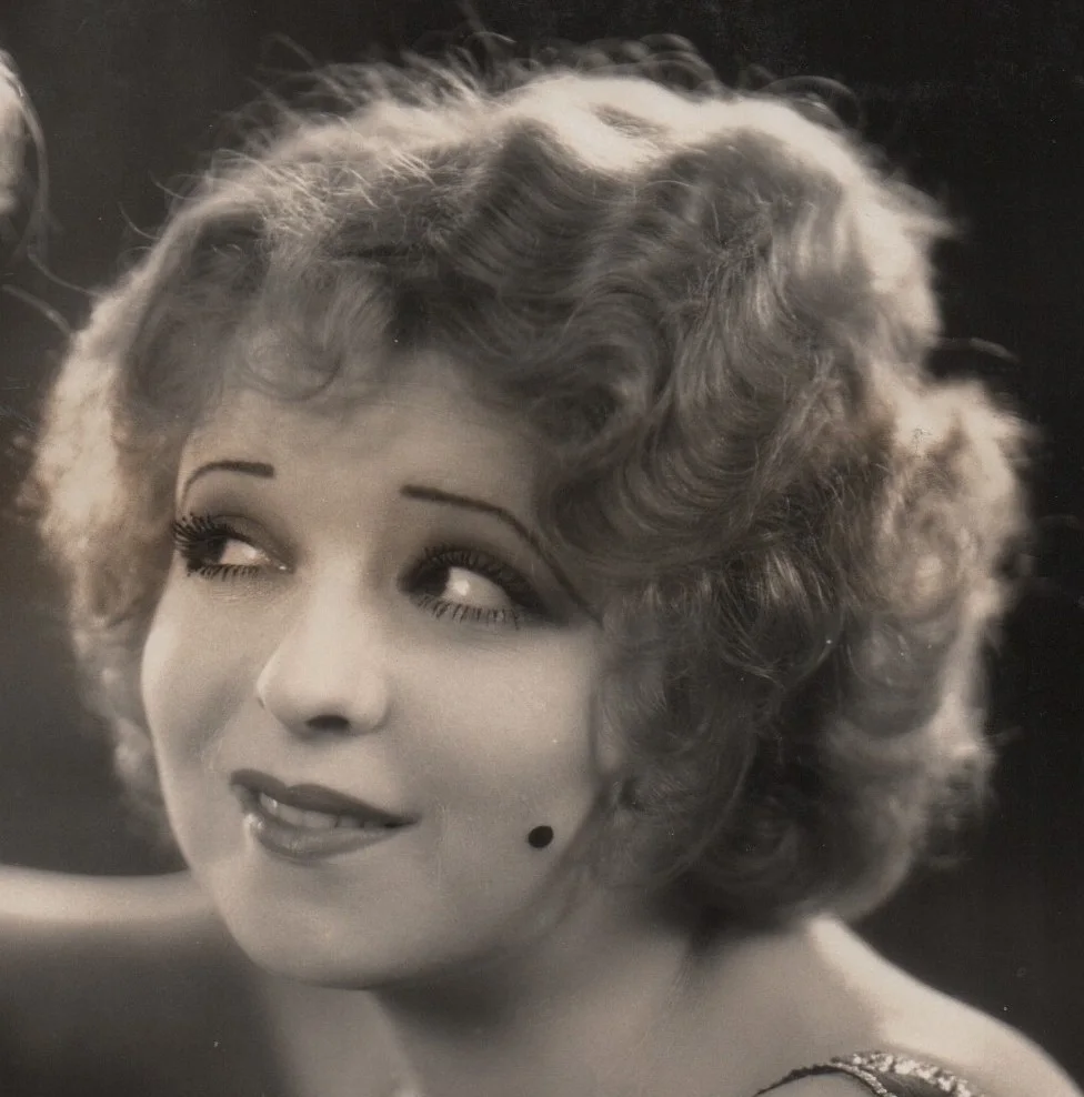 CLARA BOW - original vintage still HER WEDDING NIGHT 8" x 10" 1930 - SEE VIDEO, изображение 3