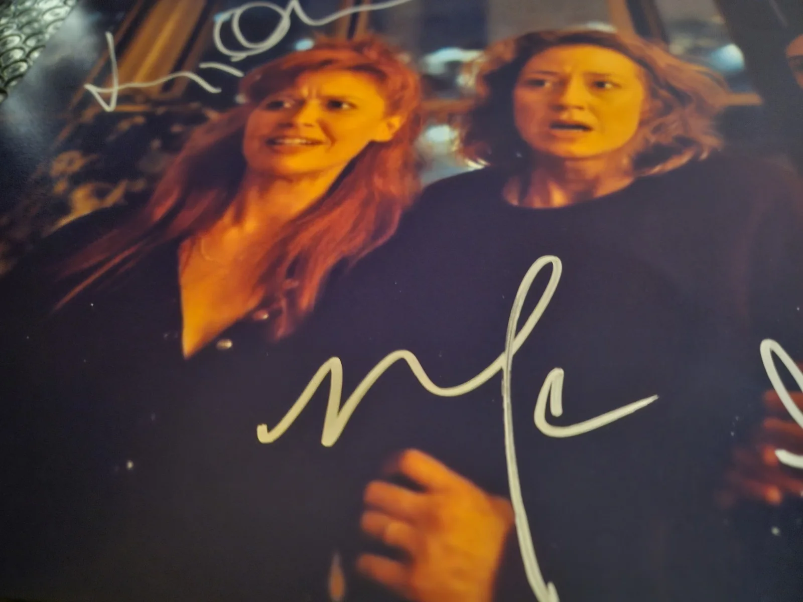 NATASHA LYONNE + 2 ORIGINAL AUTOGRAPHS- ' HIS THREE DAUGHTERS' 12X8 W/ COA 🎬, изображение 5