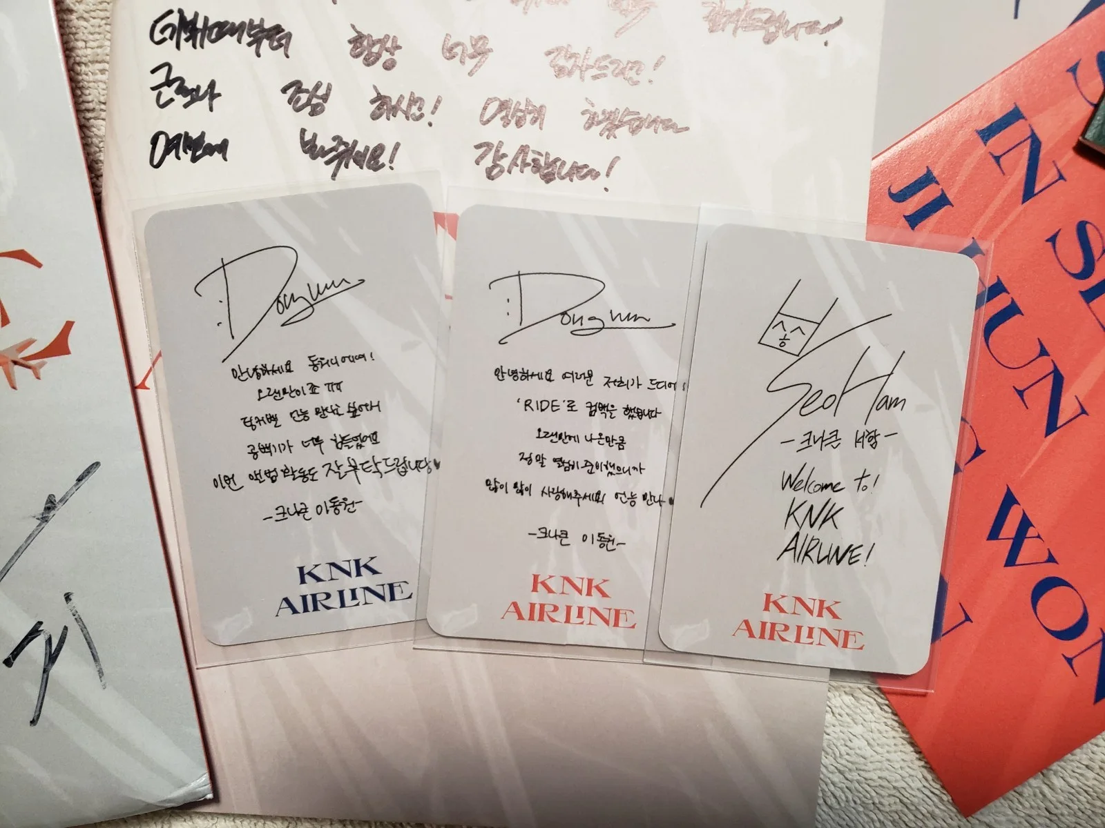 Autographed KNK Airline Third Mini Album Original CD & Booklet + Photocards, изображение 2