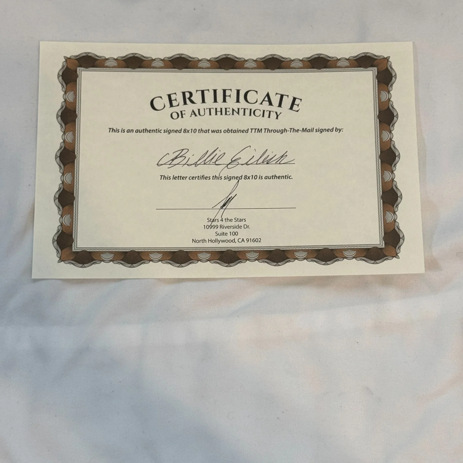Billie Eilish Signed Autographed 8x10 Photograph Auto Photo Authentic with COA, image 4