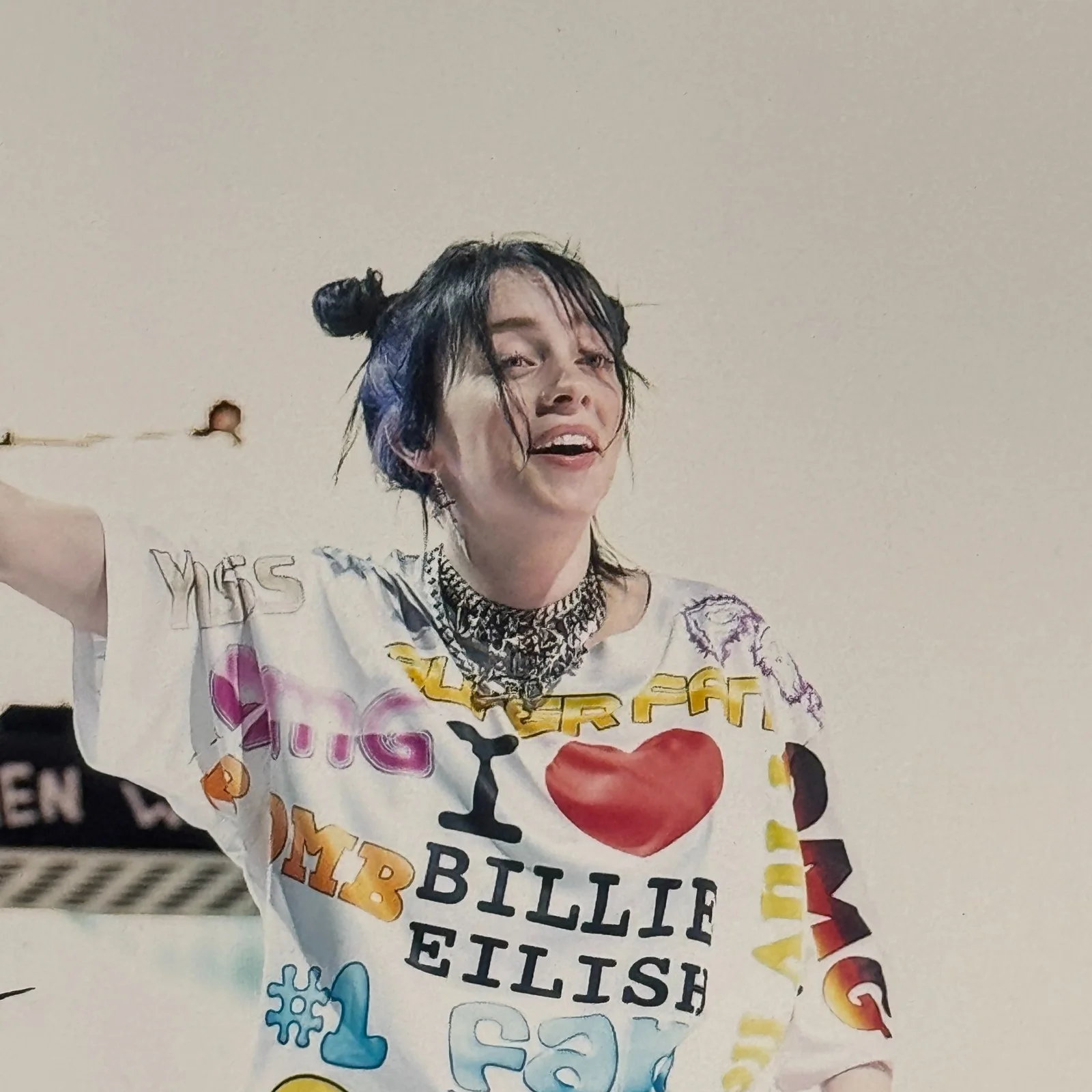 Billie Eilish Signed Autographed 8x10 Photograph Auto Photo Authentic with COA, image 2