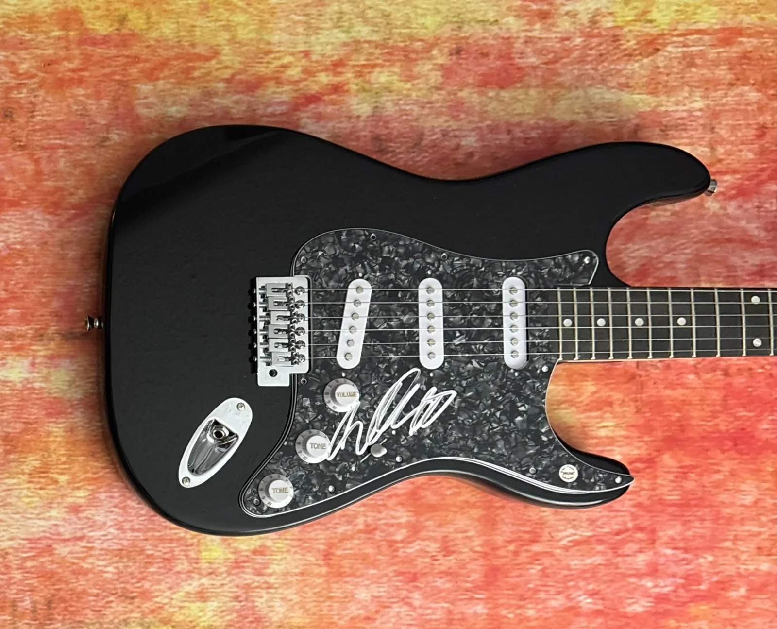 GFA Quiet Riot Guitarist * CARLOS CAVAZO * Signed Electric Guitar PROOF COA, image 5