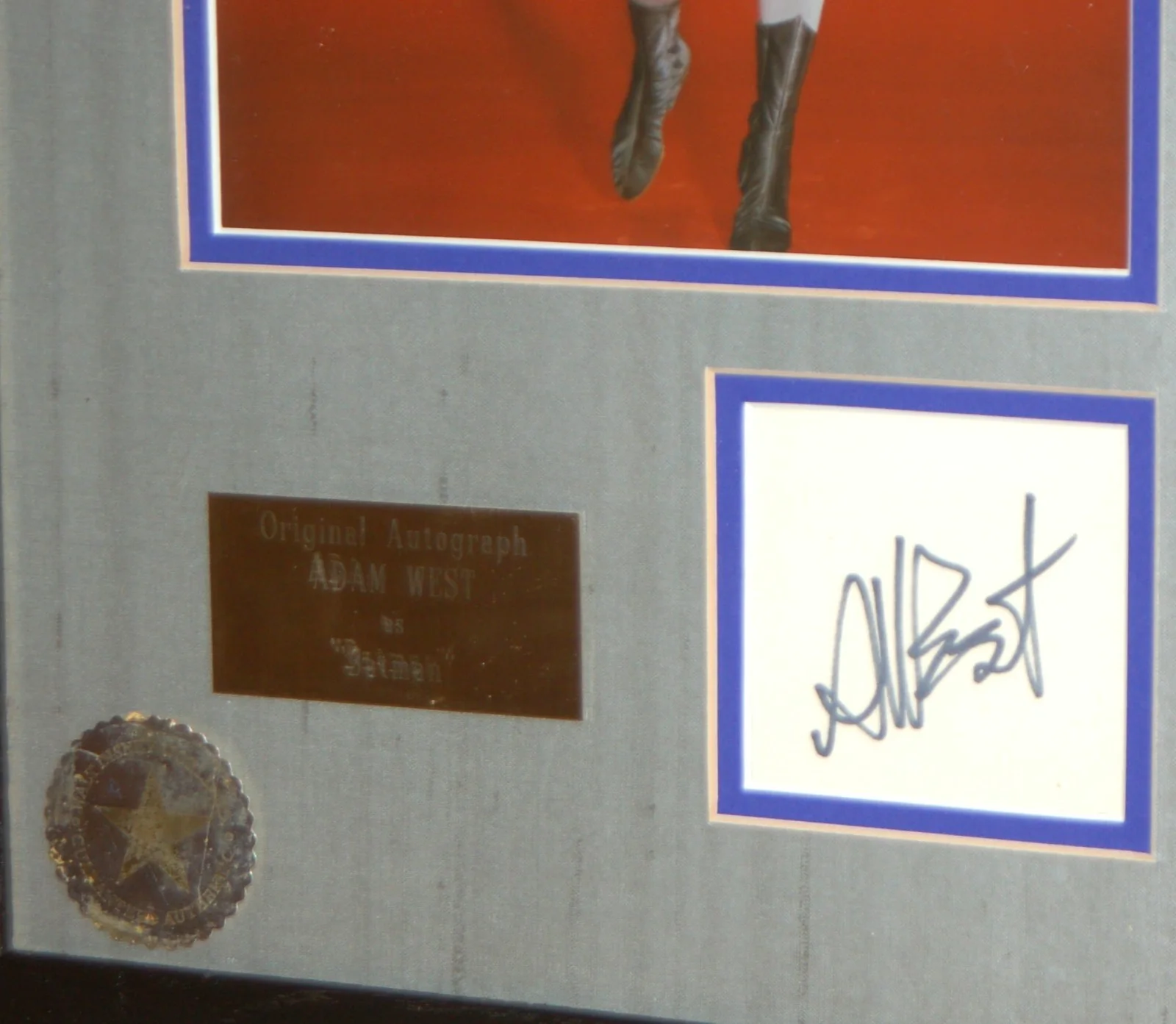 Adam West — ADAM WEST BATMAN Photograph Autograph Walt Disney Signed COA DC Comics S15257, изображение 4