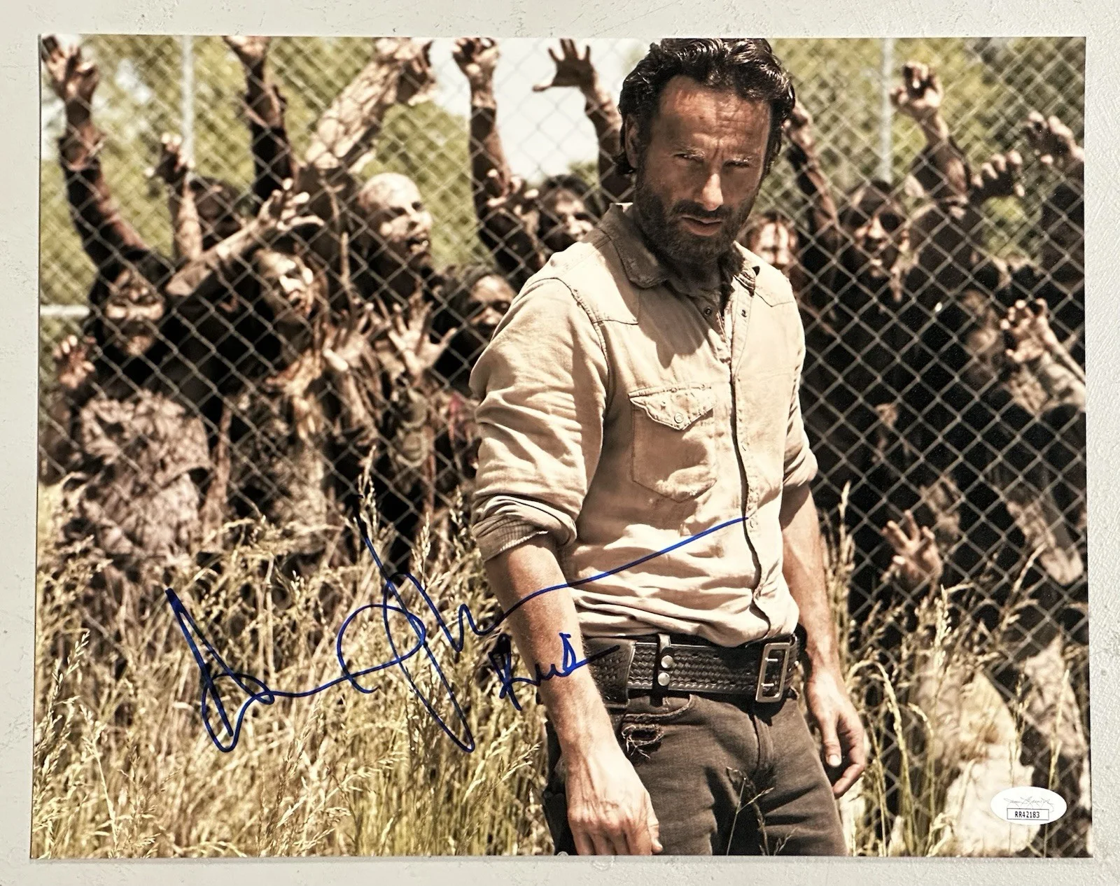 Andrew Lincoln — Andrew Lincoln Rick Grimes The Walking Dead Signed 11x14 Photo w/“Rick” JSA COA