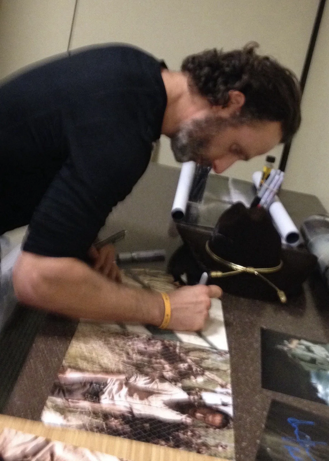 Andrew Lincoln — Andrew Lincoln Rick Grimes The Walking Dead Signed 11x14 Photo w/“Rick” JSA COA, изображение 4