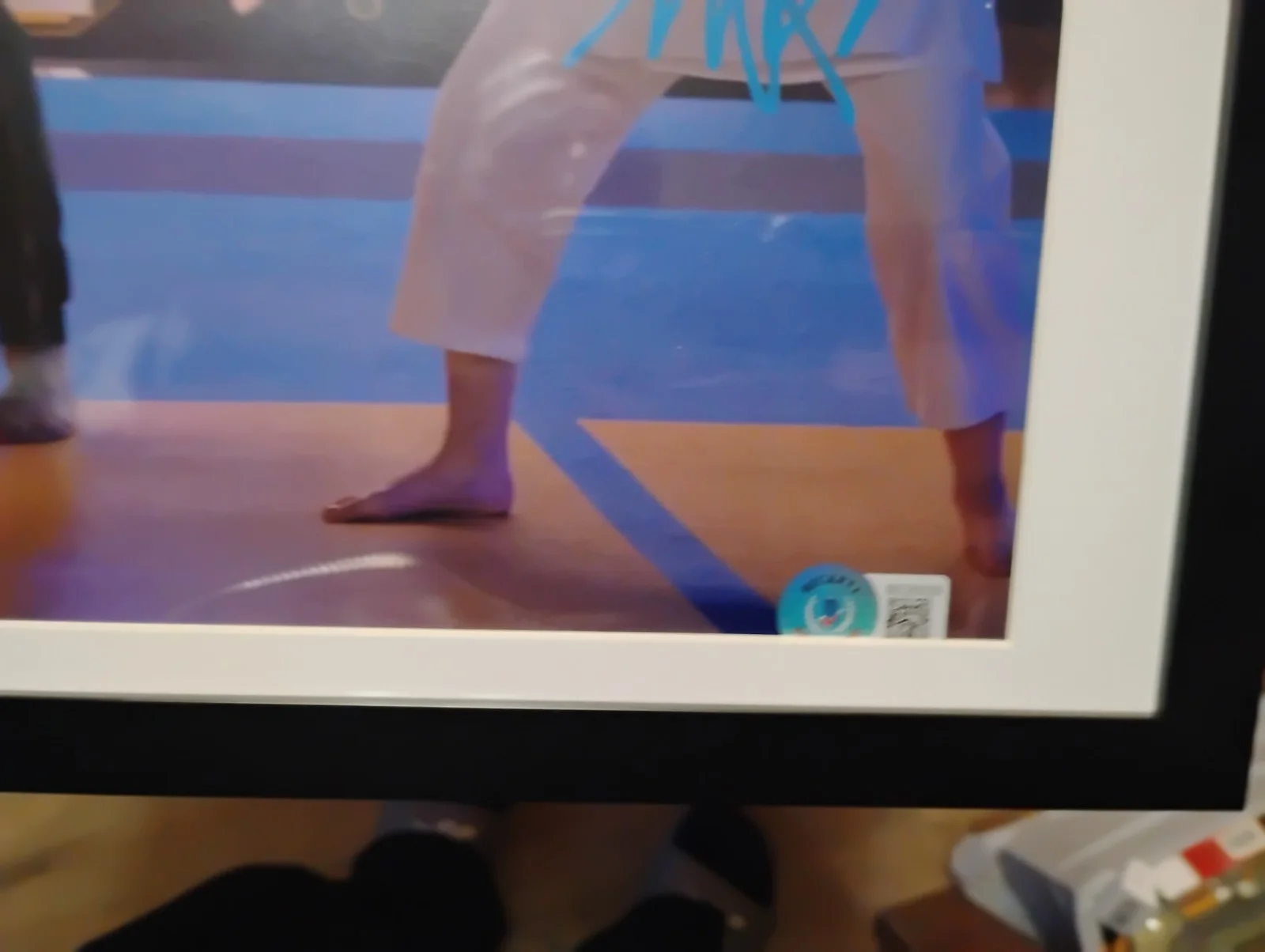 Peyton List Mary Mouser — Peyton List Mary Mouser Signed 11x14 Photo Cobra Kai Karate Kid Beckett COA, image 2
