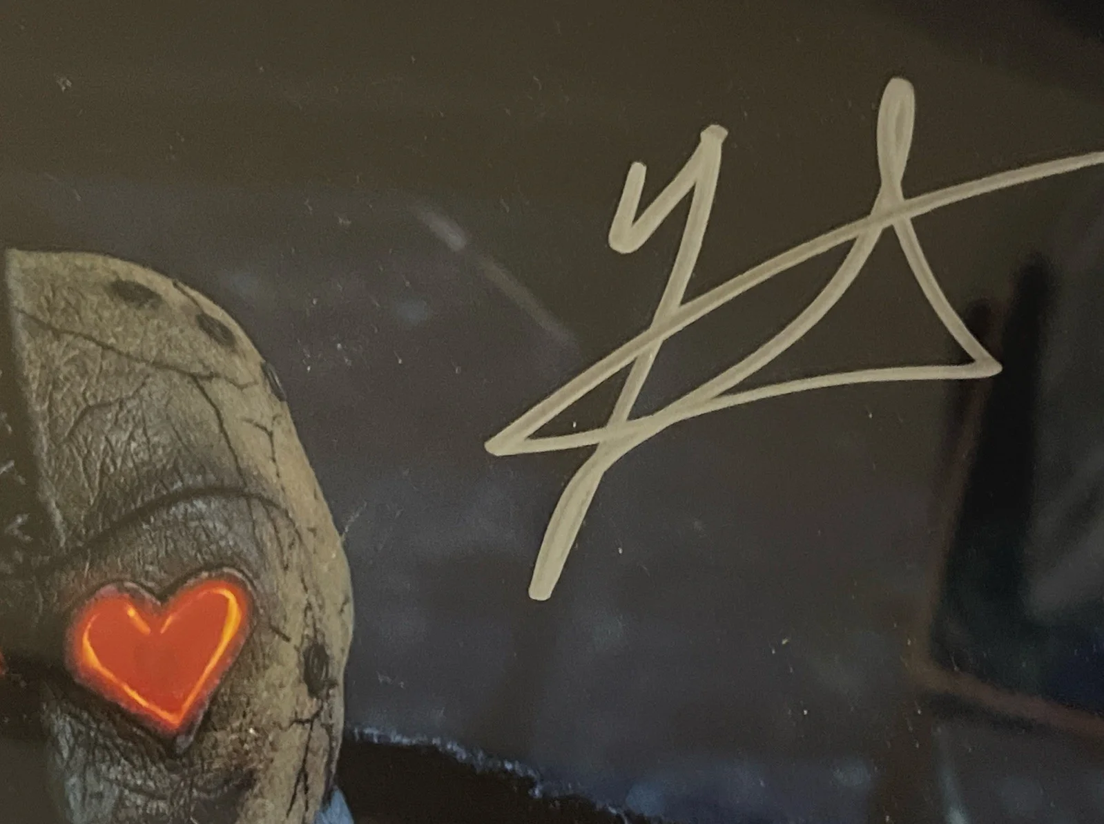 Yoson An — Yoson An Signed 8x10 Heart Eyes Killer Photo Mulan Star Horror Zobie COA A29795, изображение 2