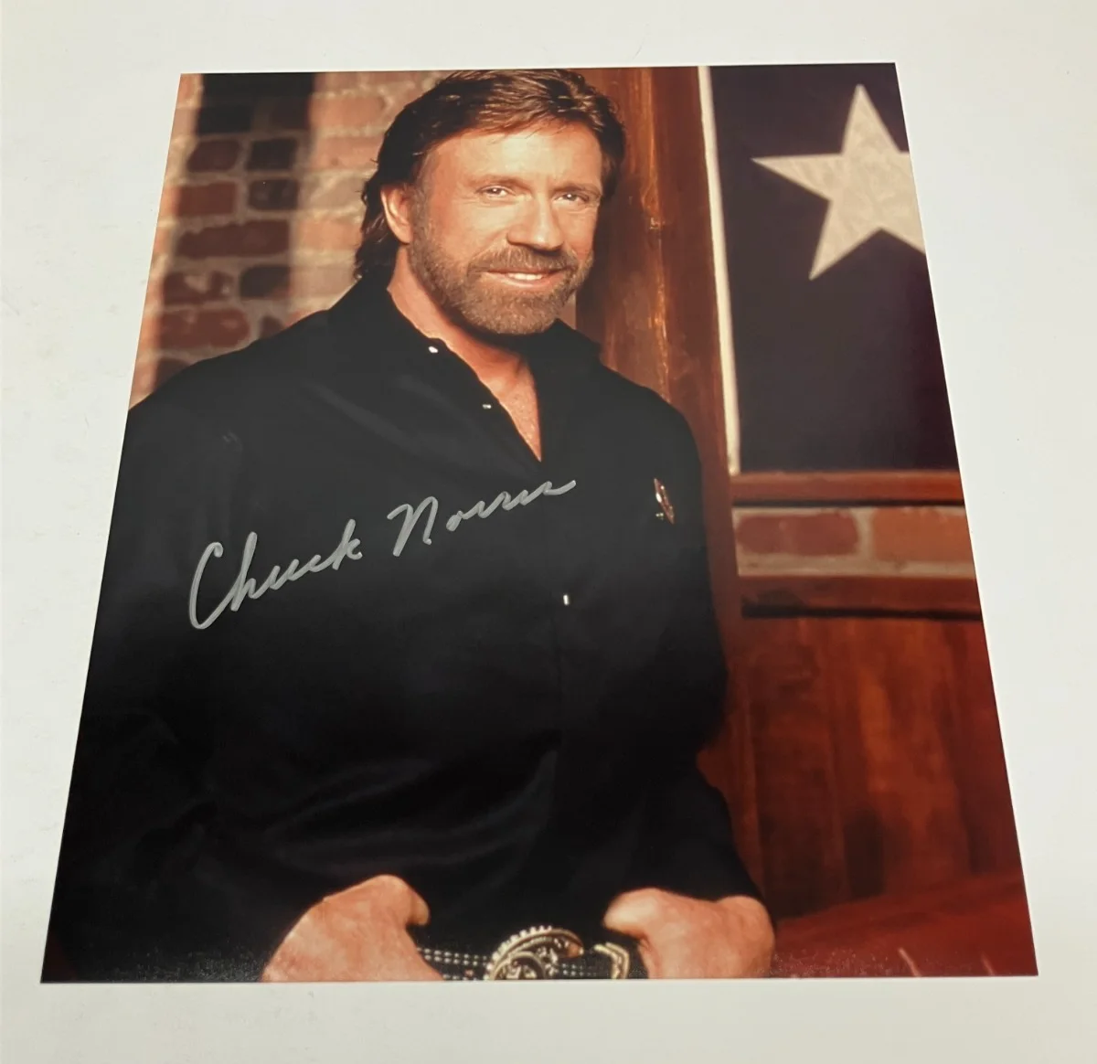 Chuck Norris — Chuck Norris Autographed Signed Walker Texas Ranger 8 x 10 Photo with COA, image 2