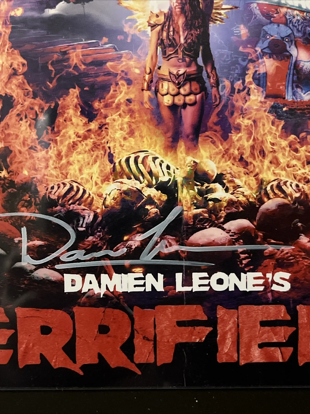 Damien Leone — Damien Leone Signed 8x10 Terrifier 2 Photo Director Creator Art Clown JSA COA, image 2