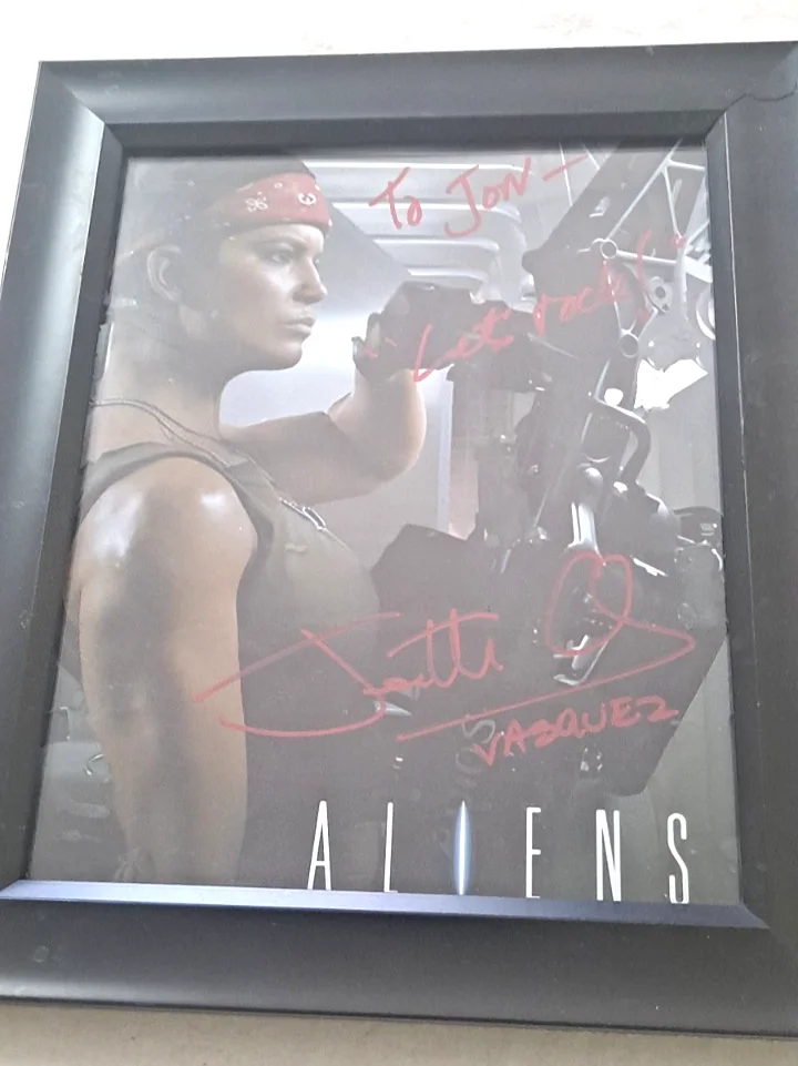 JENETTE GOLDSTEIN Hand Signed "ALIENS" 11x14 Photo, изображение 2