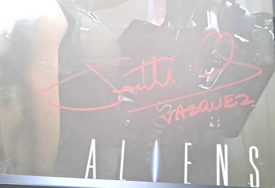 JENETTE GOLDSTEIN Hand Signed "ALIENS" 11x14 Photo, изображение 3