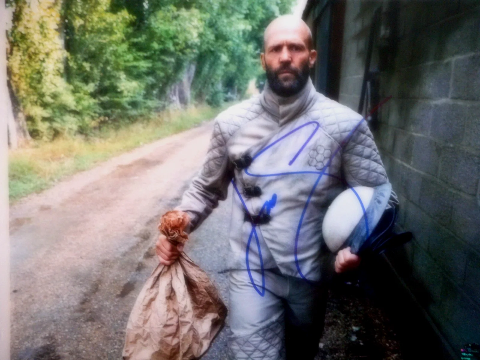 Jason Statham — Jason Statham autographed THE BEEKEEPER Action 8x10 Photo W/COA # Holograms