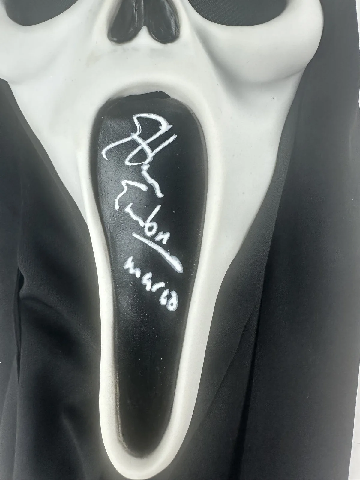 Ethan Embry — Ethan Embry signed Ghostface Scream mask Horror autograph Marco BAS 400, image 2