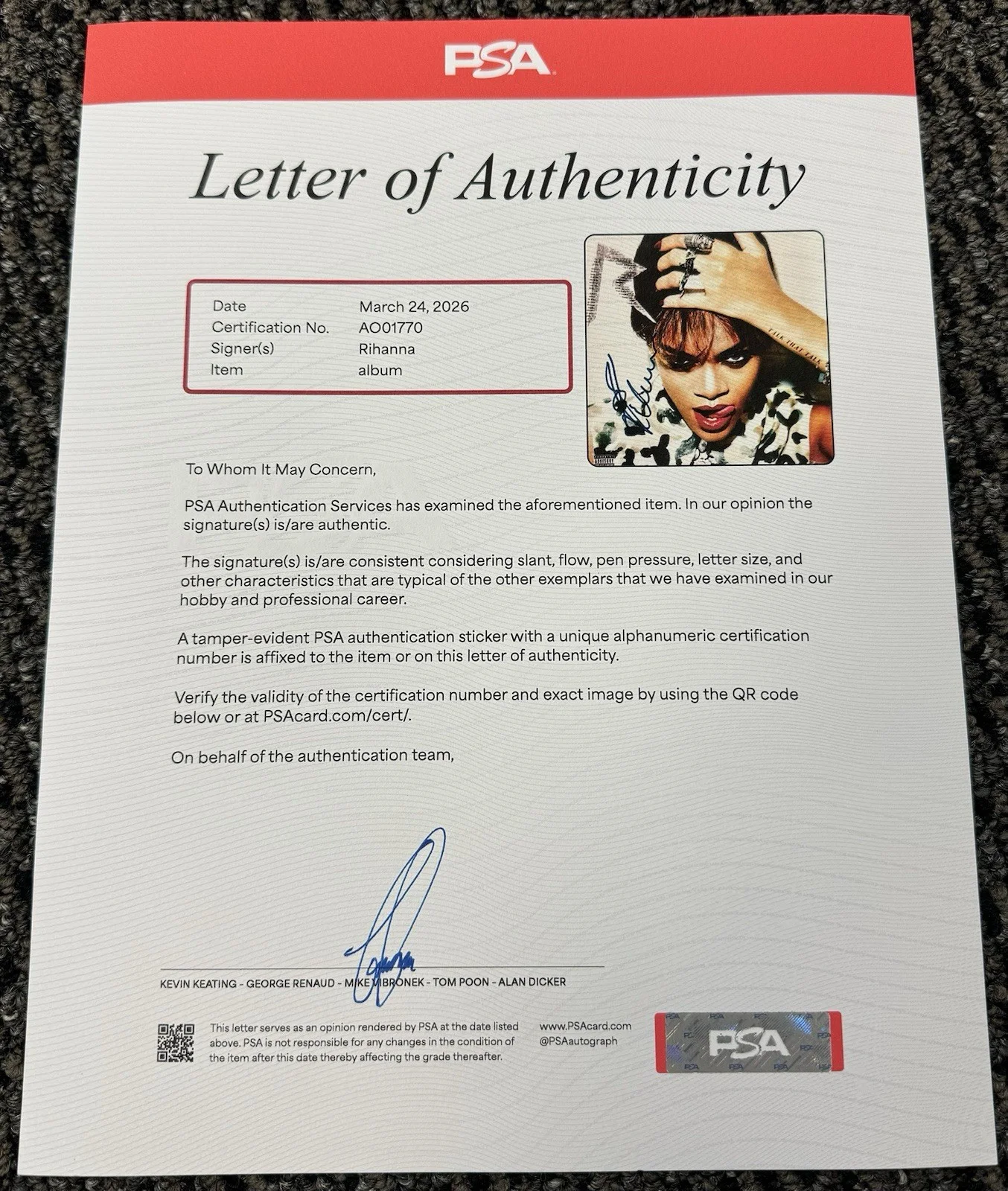 Rihanna Signed Autograph 2011 Talk That Talk Album Vinyl Cover PSA/DNA LOA, изображение 4