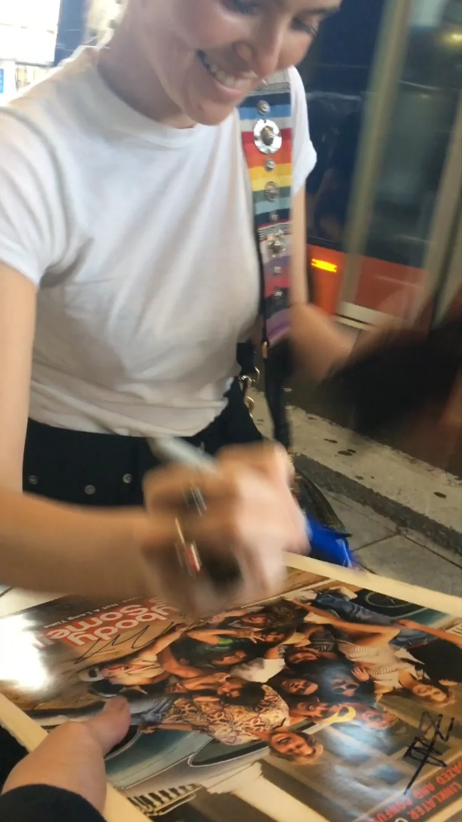 ZOEY DEUTCH SIGNED EVERYBODY WANTS SOME 11x17 POSTER EXACT PROOF & AUTOGRAPH COA, изображение 2